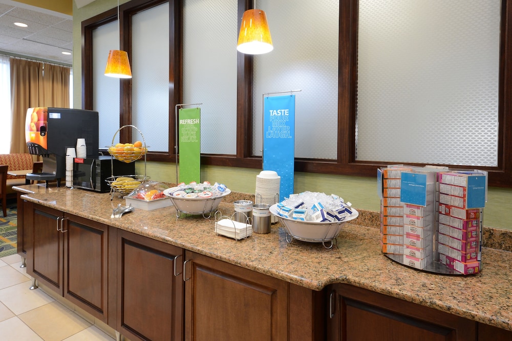 Hampton Inn High Point 44/52