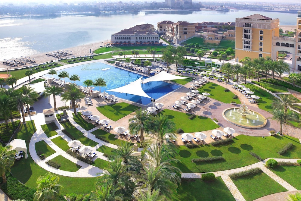 The Ritz Carlton Abu Dhabi Grand Canal 23/63