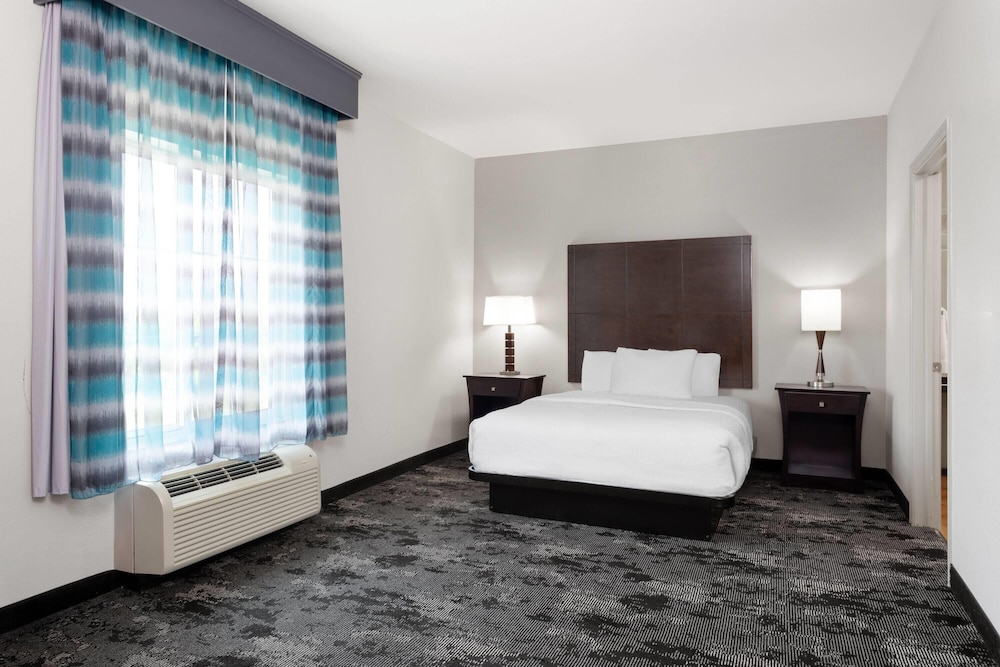 La Quinta Inn & Suites by Wyndham Columbus - Edinburgh 26/59