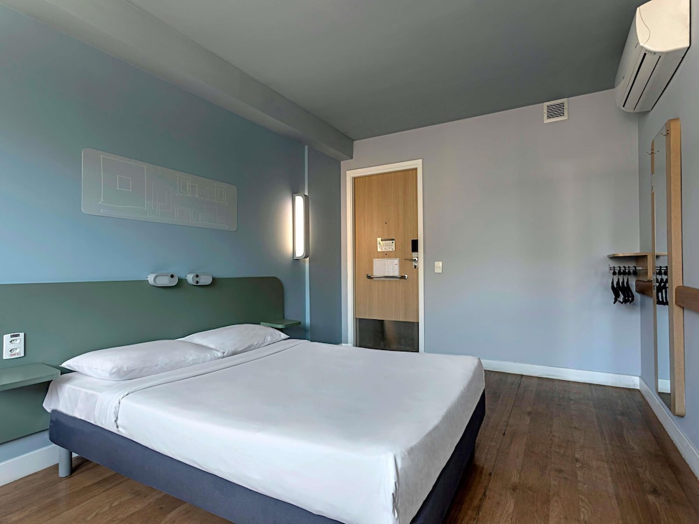 SUPERIOR, APARTMENT, DOUBLE BED, ACCESSIBLE