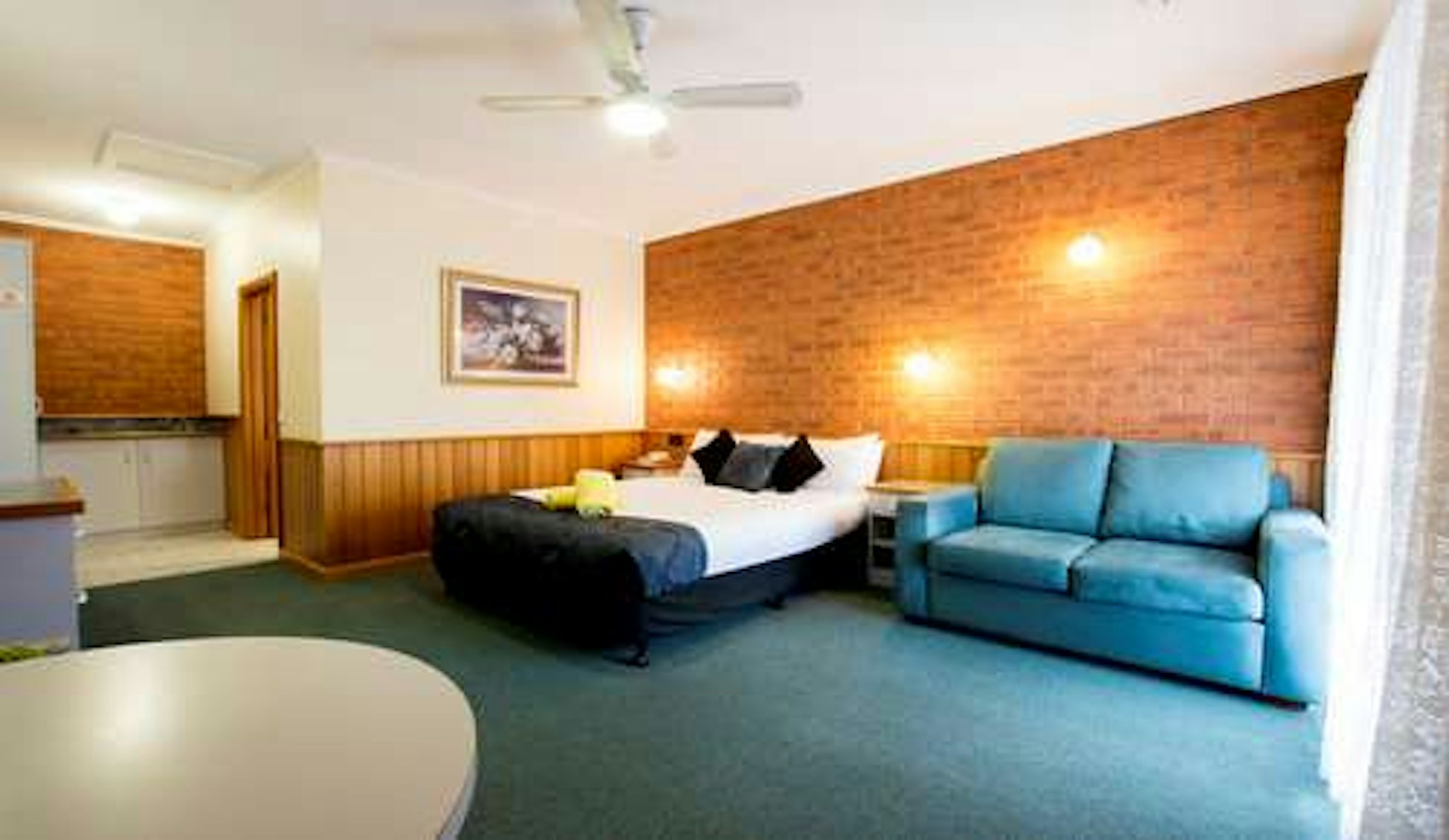 Golden River Motor Inn 10/33