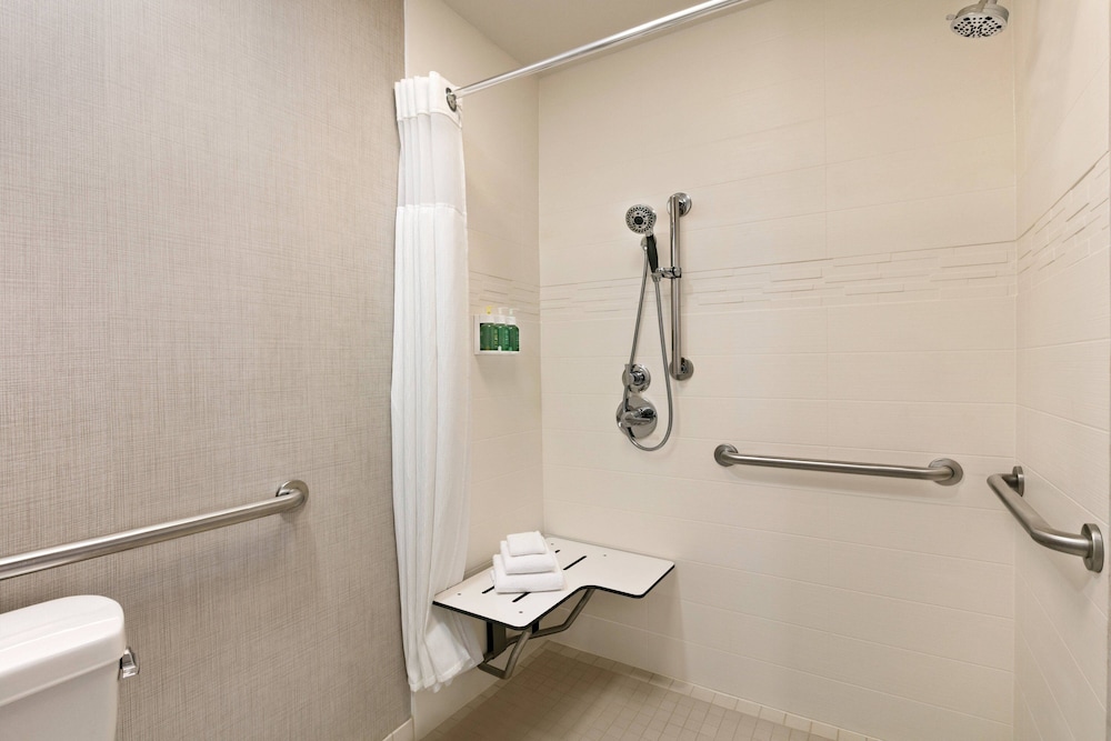 Residence Inn By Marriott West Springfield 8/35