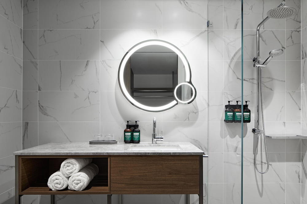 Crowne Plaza Sydney Darling Harbour 34/81
