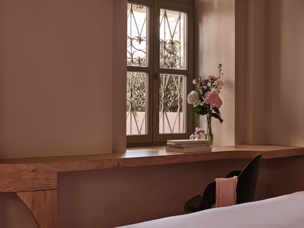 Domus Blanc Boutique Hotel 50/60