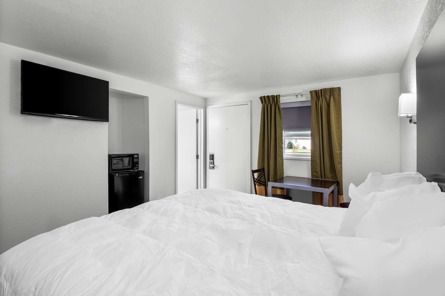 Comfortable, Guest Room, King Bed