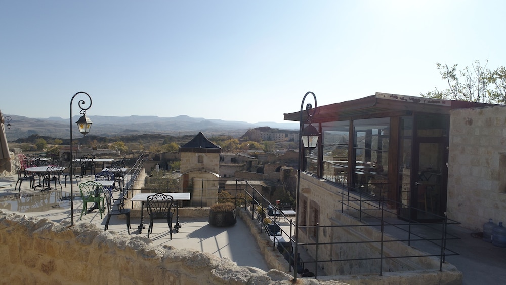 Taru Cave Suites 45/50