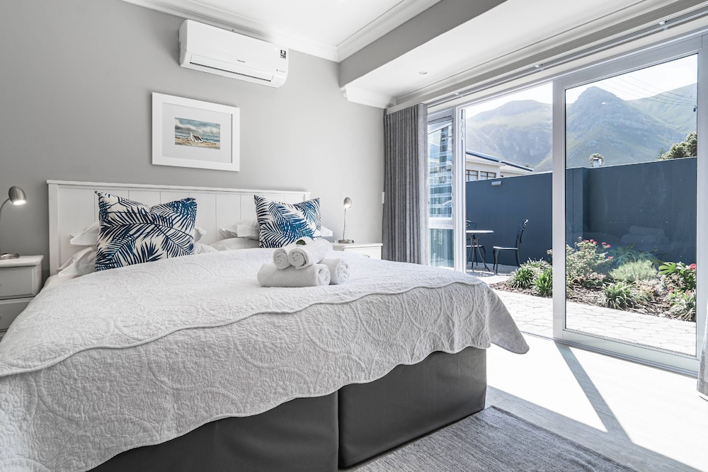Whale Coast Ocean Villa 16/50