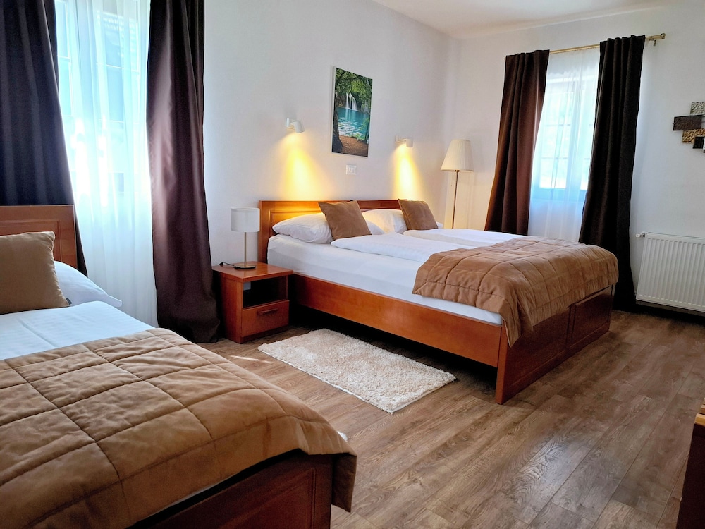 Plitvice Lakes Villa Prica 45/50