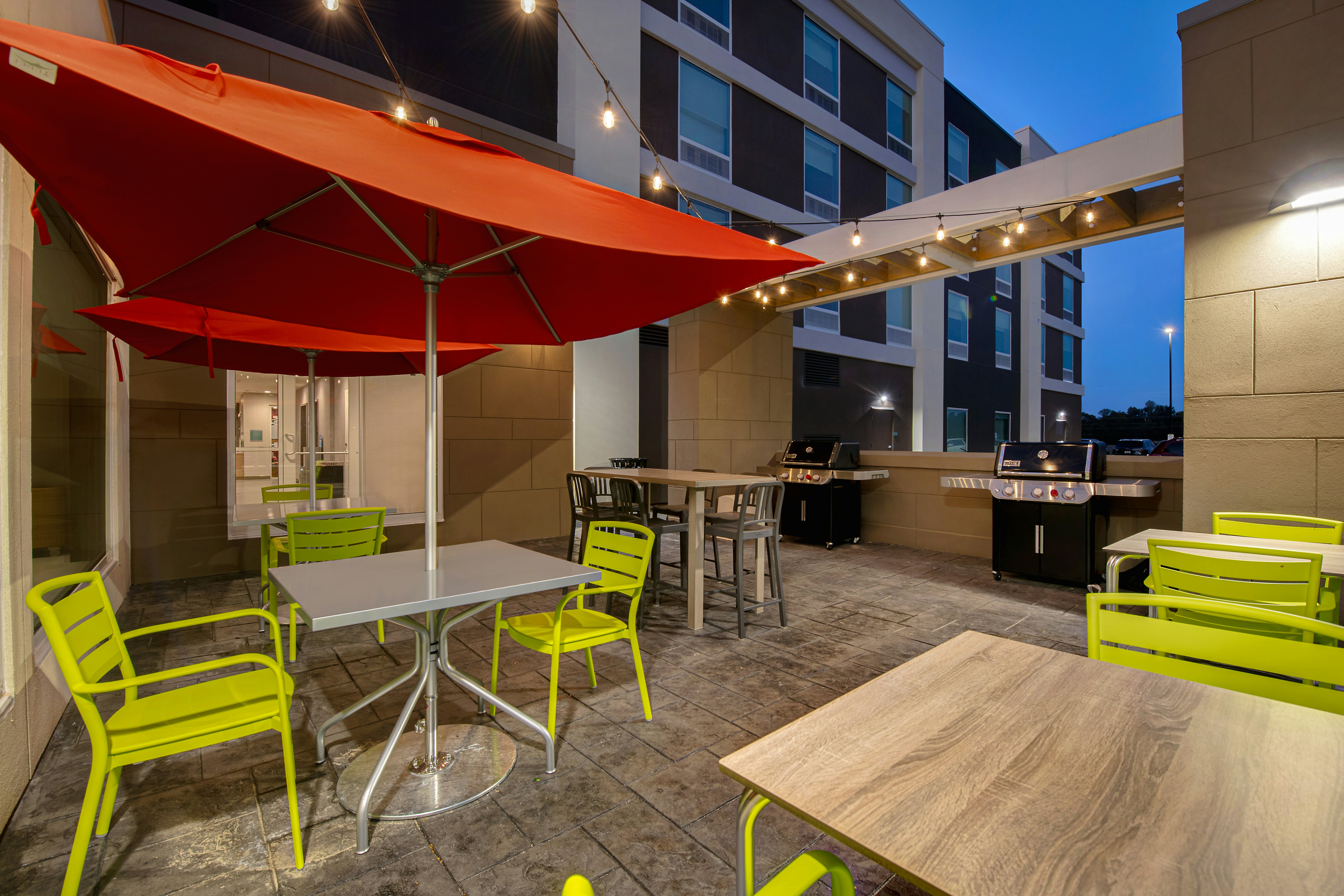 Home2 Suites by Hilton Fayetteville North 34/36