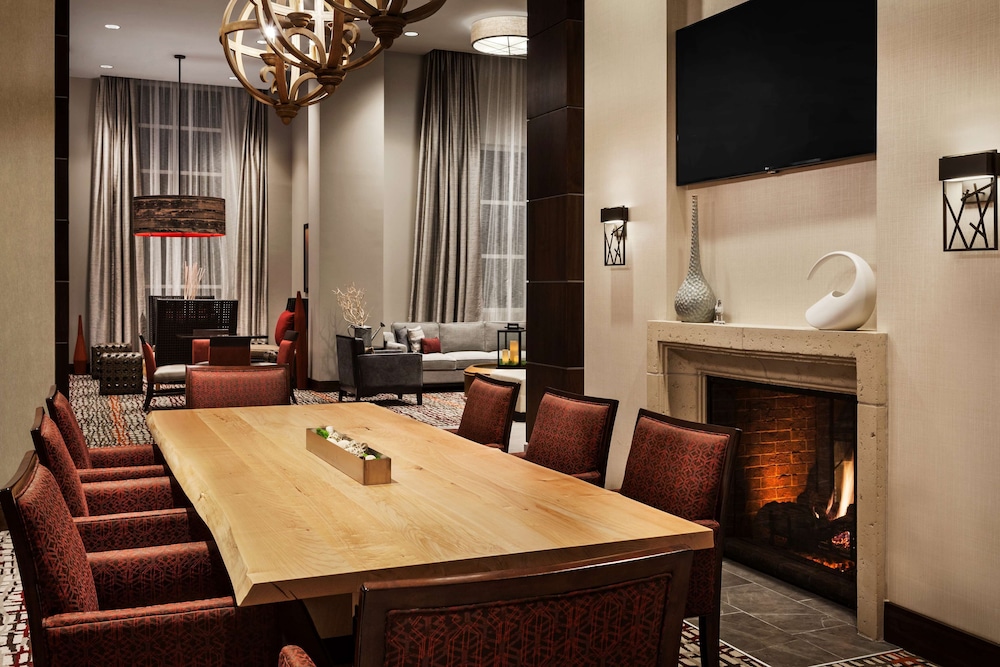 HILTON GARDEN INN CHARLOTTE SOUTHPARK 48/51