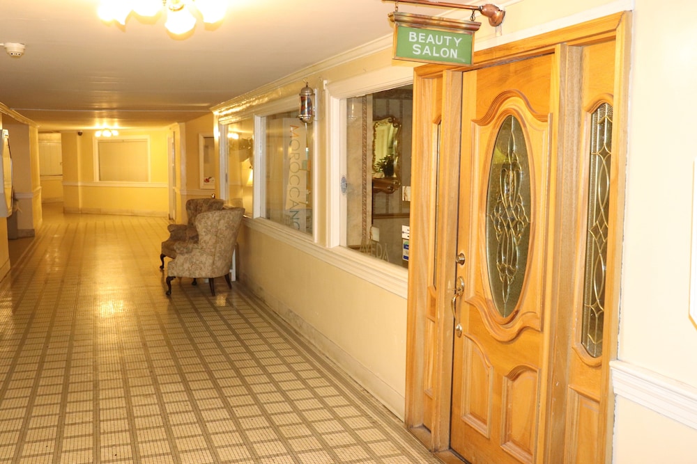 The Arlington Resort Hotel And Spa 12/54