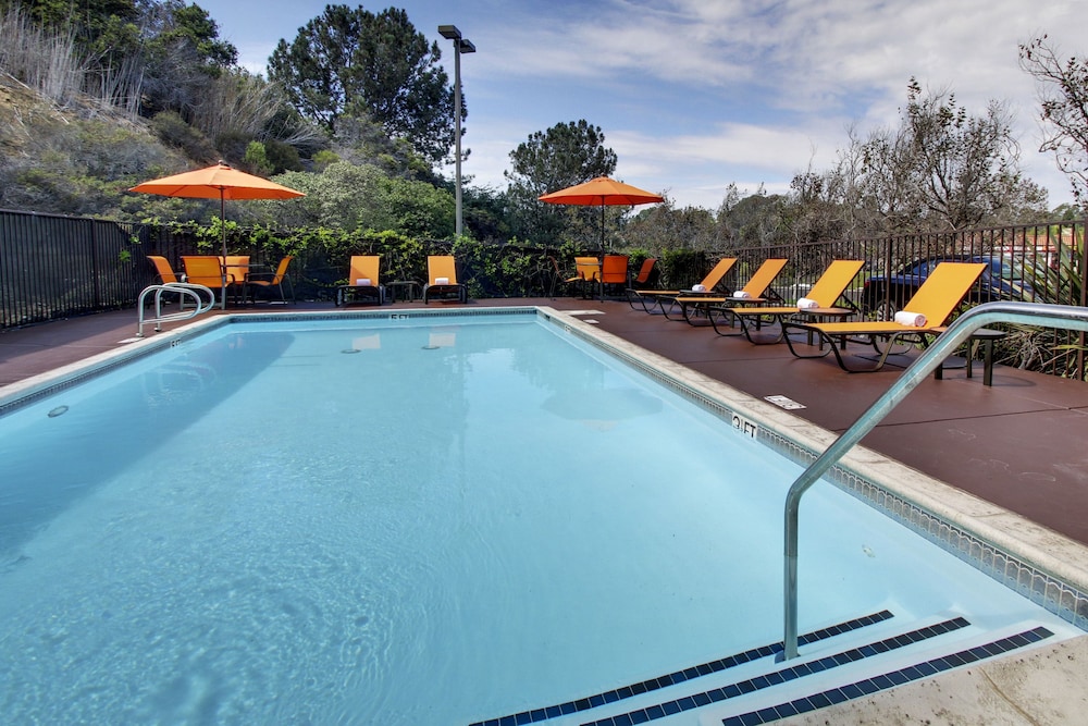 Days Inn By Wyndham Encinitas Moonlight Beach 6/46