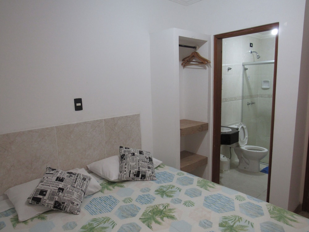 Iracemar Hotel Guaruja 38/74