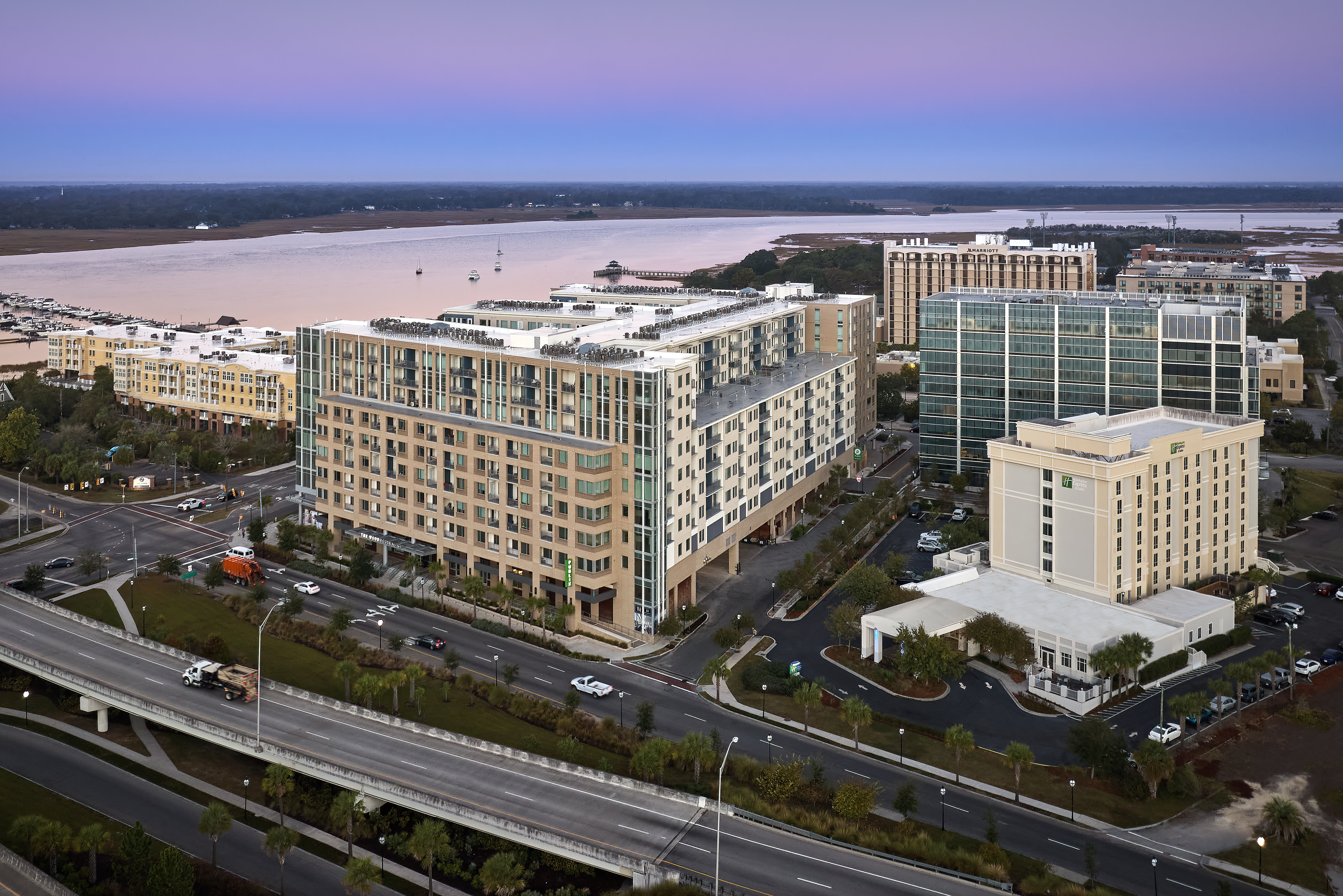 Holiday Inn Express & Suites Charleston Dwtn - Westedge, an IHG Hotel 1/34