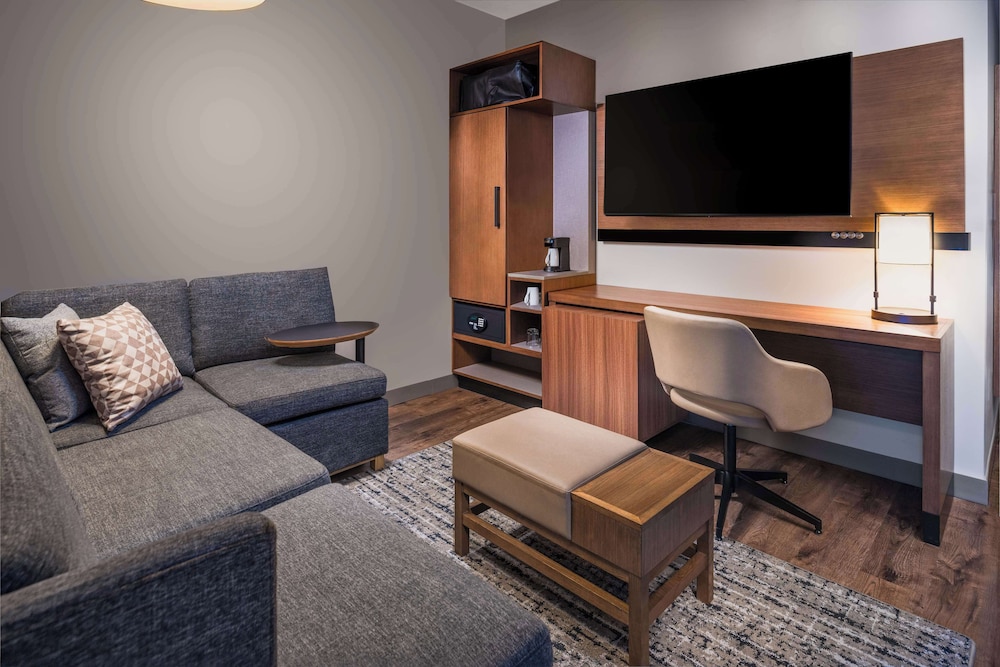 Hyatt Place Nashville/Green Hills 20/40
