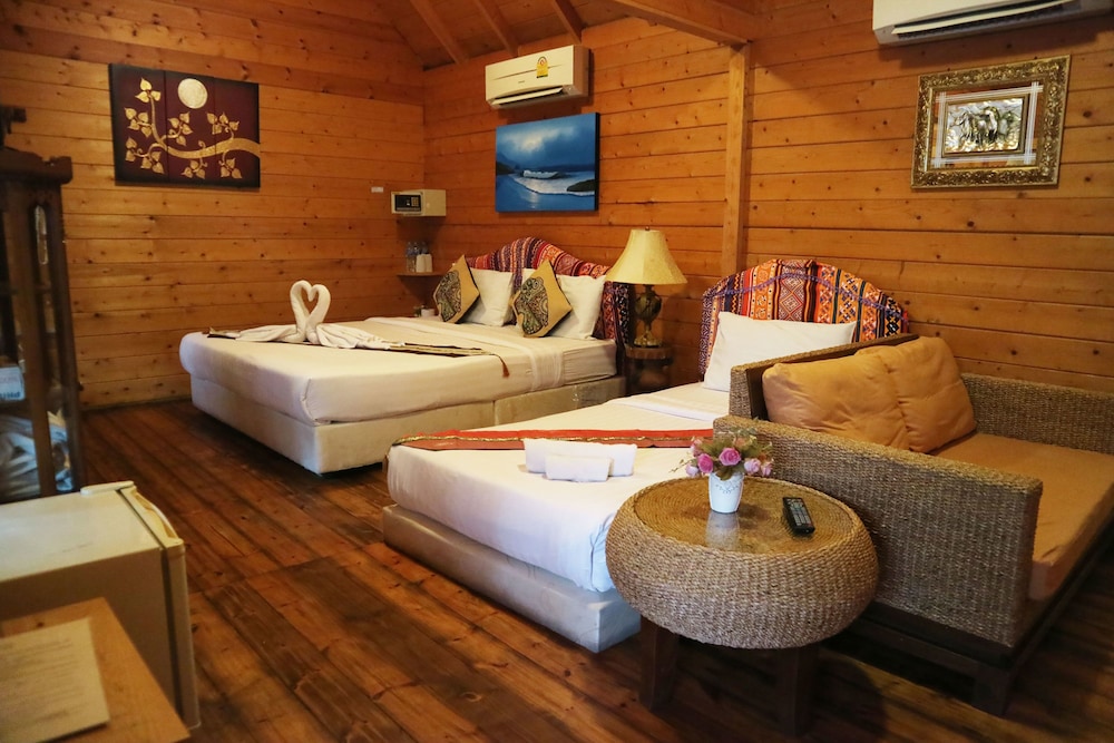 Loghome Boutique 20/71
