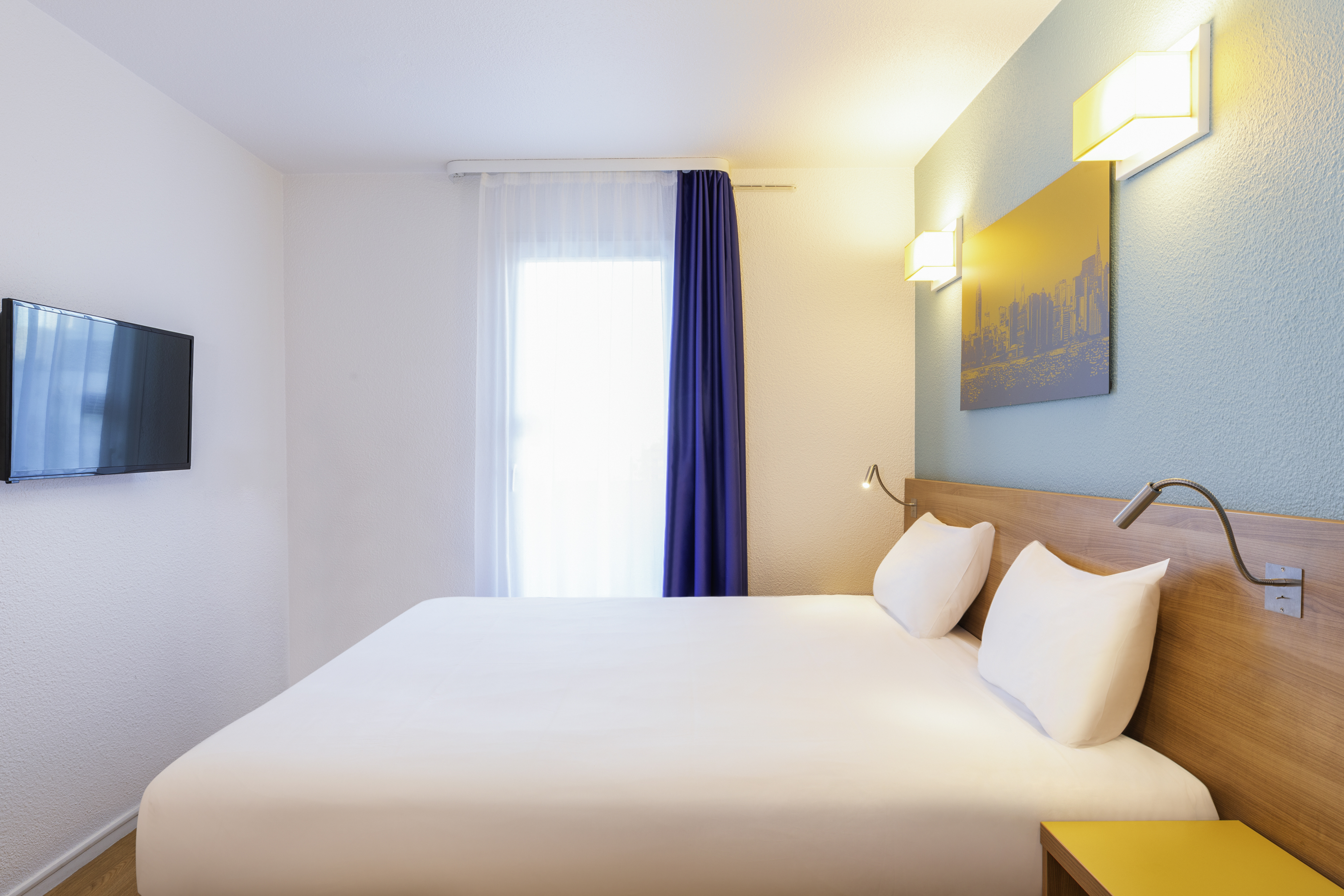 STUDIO, DOUBLE BED, SOFA