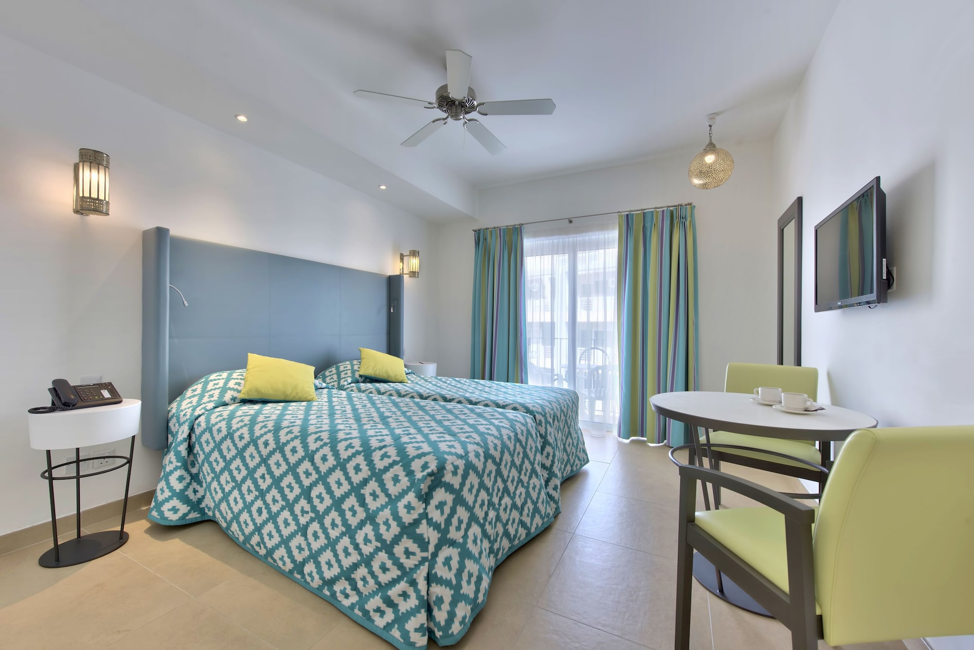 STANDARD, DOUBLE OR TWIN BED, SEA VIEW, BALCONY