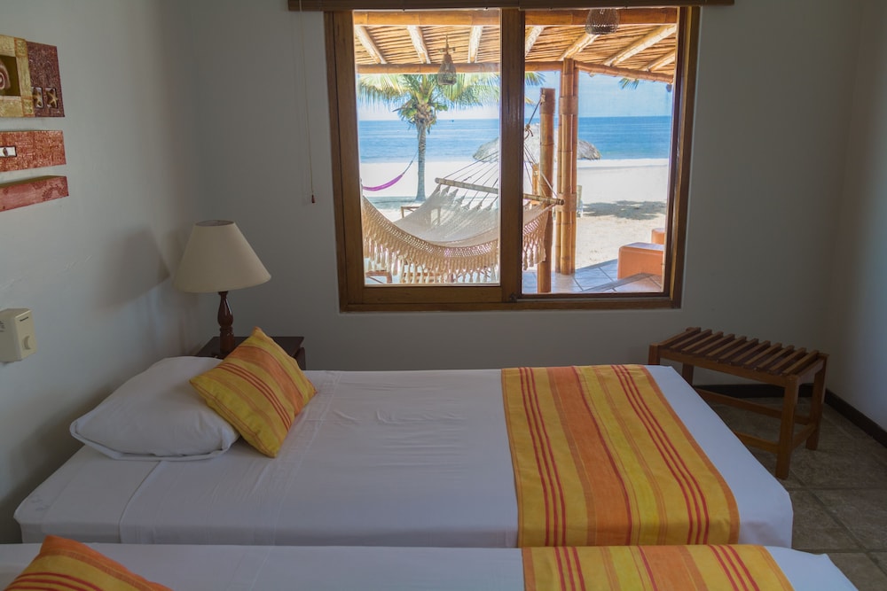 Punta Sal Suites & Bungalows Resort 10/50
