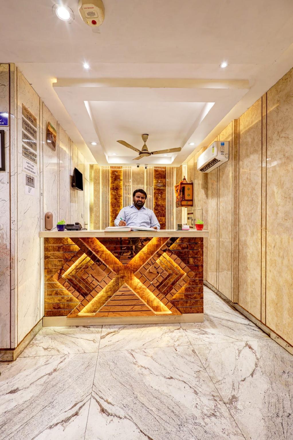 Hotel Star Palace Paharganj 4/63