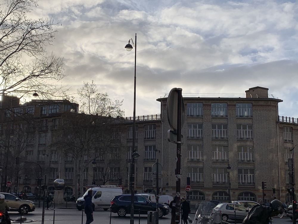 Ibis Styles Paris Montmartre Batignolles in PARIS