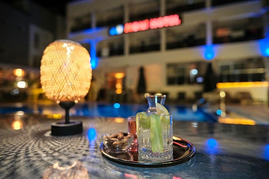 Moni Hotel 24/45