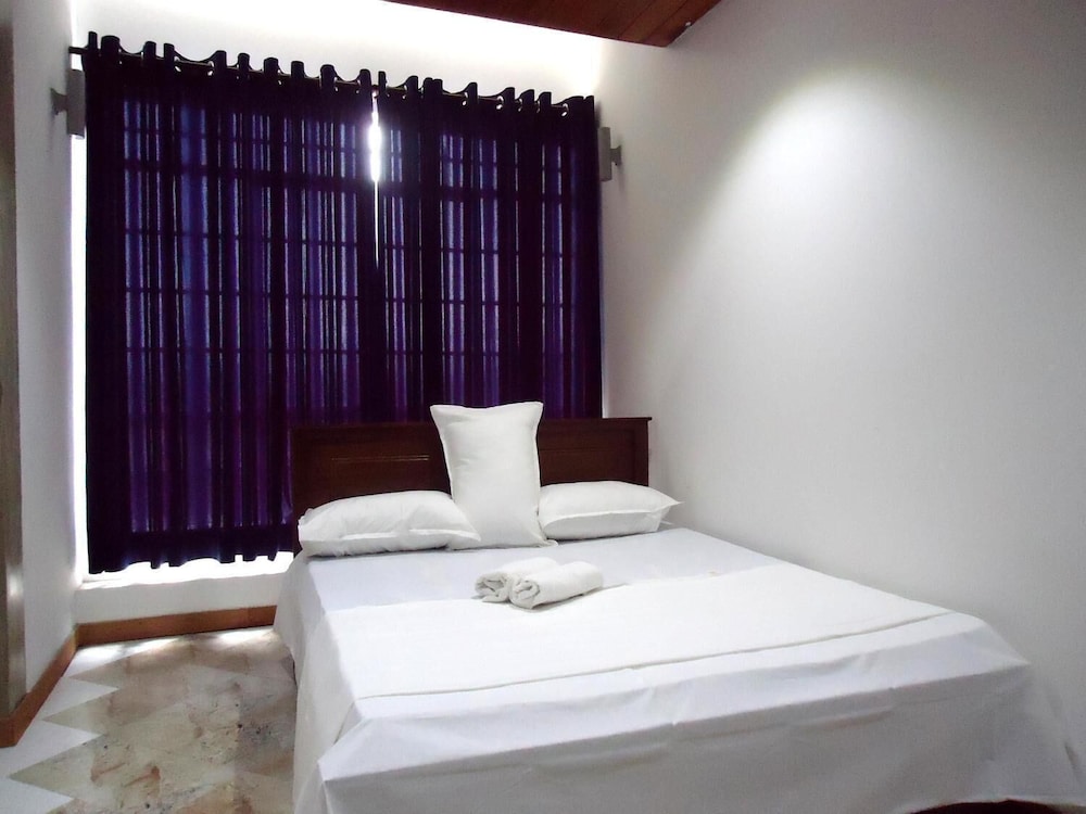 Yoho Elegance Range Resort 9/34