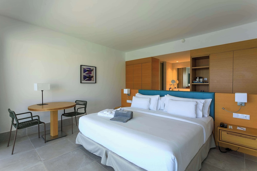 غرفة ديلوكس بسرير كينج، Barcelo Praia Cape Verde 6/10