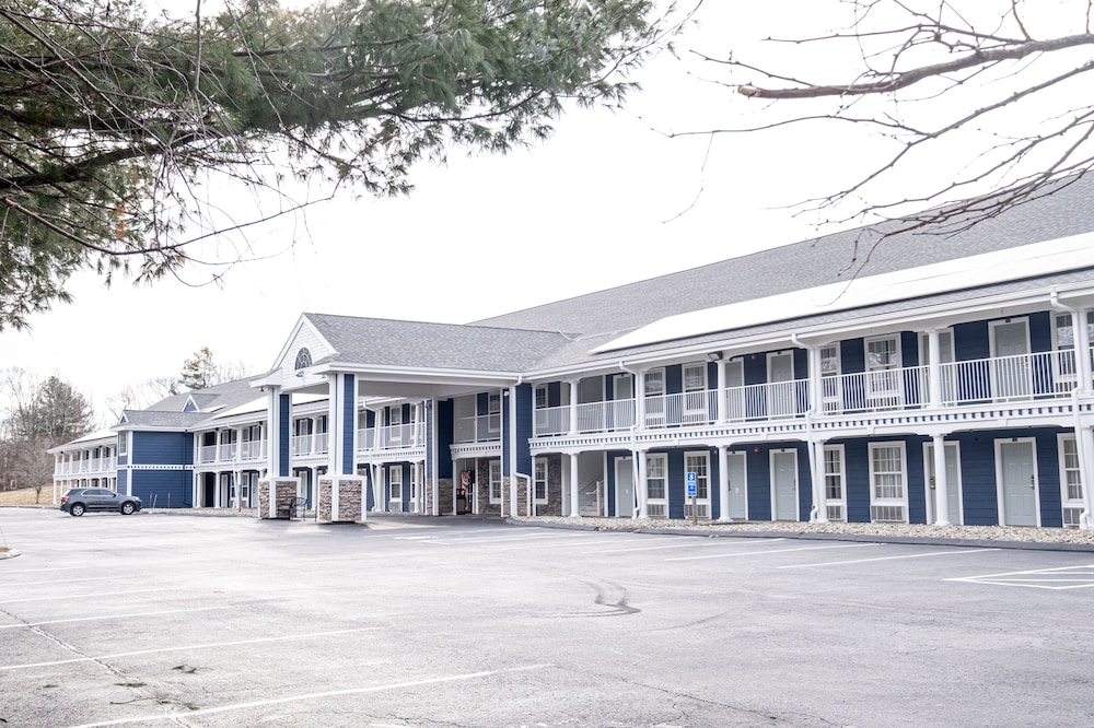 Hilltop Inn & Suites - North Stonington secondary
