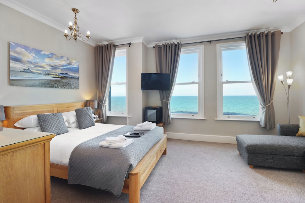The Beach Front Guest House 16/43