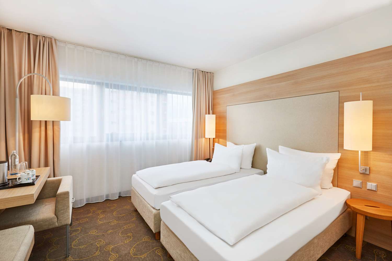 Hotel Salzburg-Hauptbahnhof 24/67