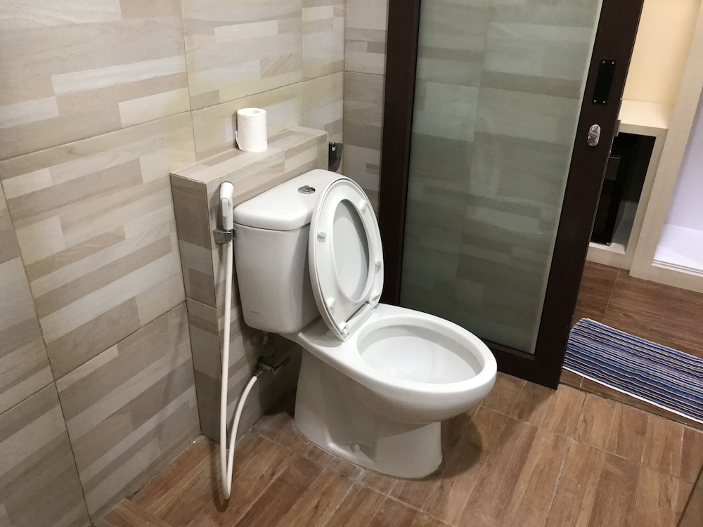 Aman Gati Hotel Lakey 49/50