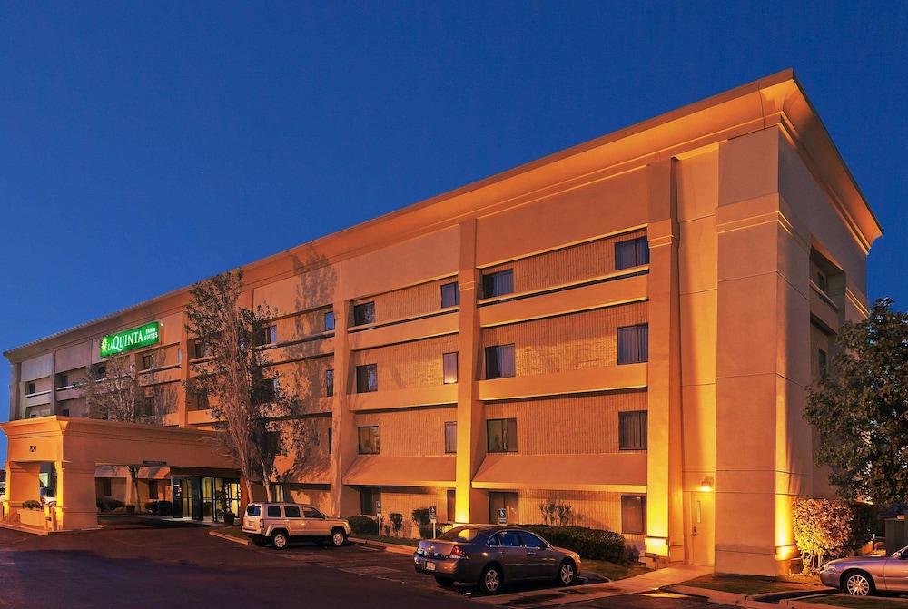 La Quinta Inn & Suites by Wyndham El Paso West Bartlett 1/20