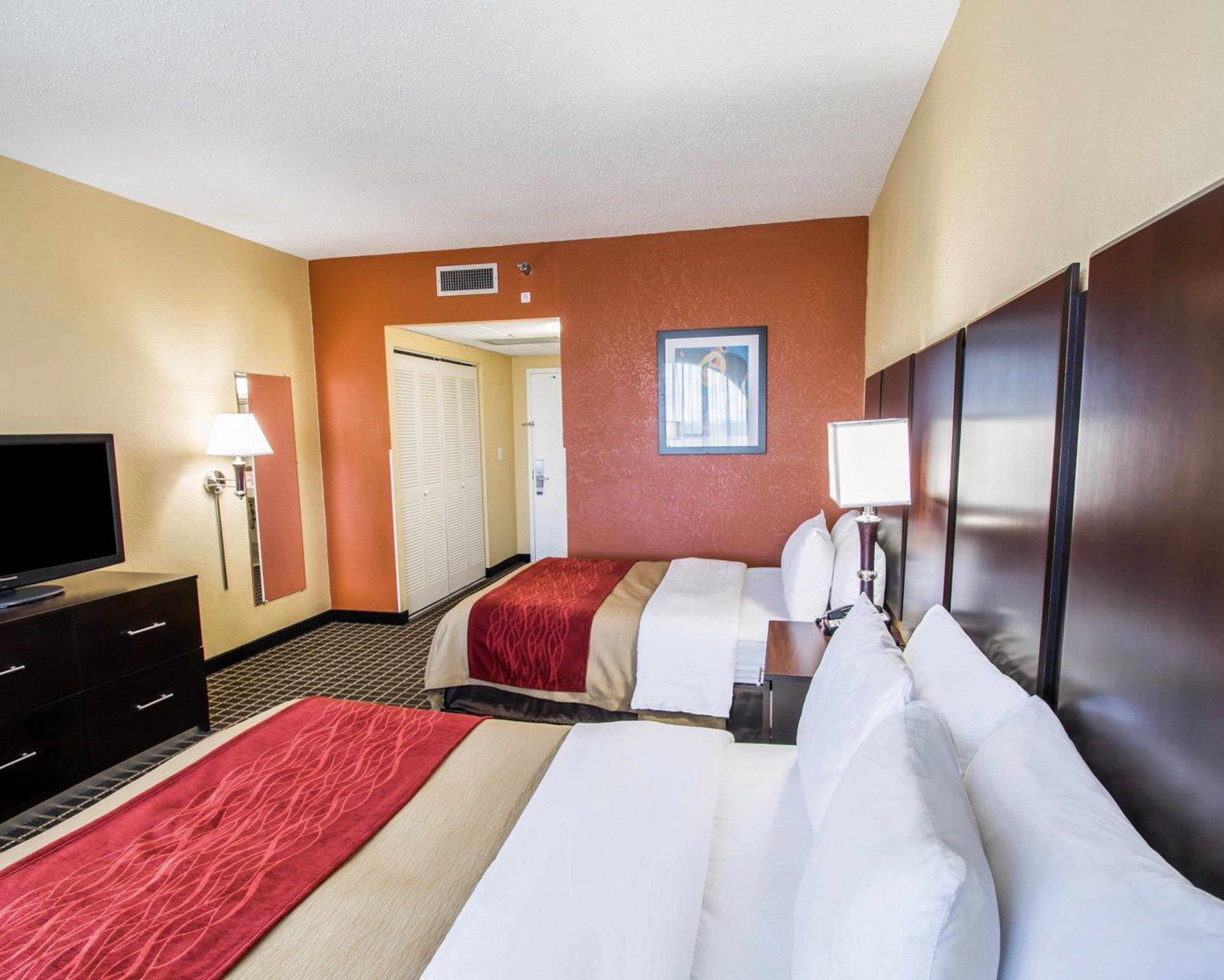2 Double Beds Nonsmoking