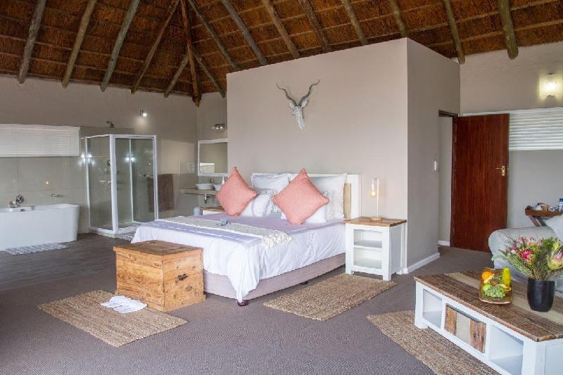 Crawford's Beach Lodge 17/51