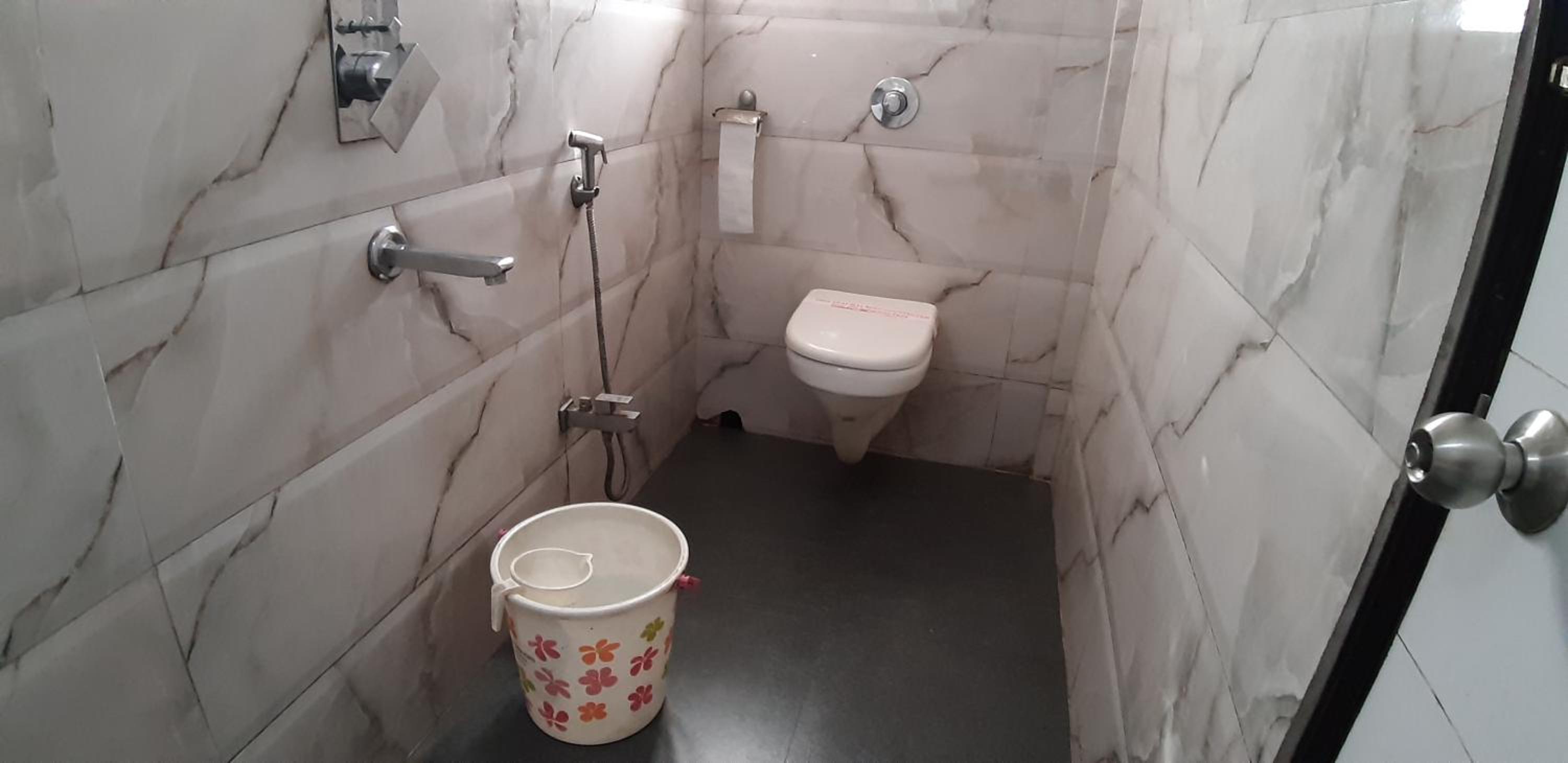 Oyo Rooms Ruby Hospital Junction 16/17