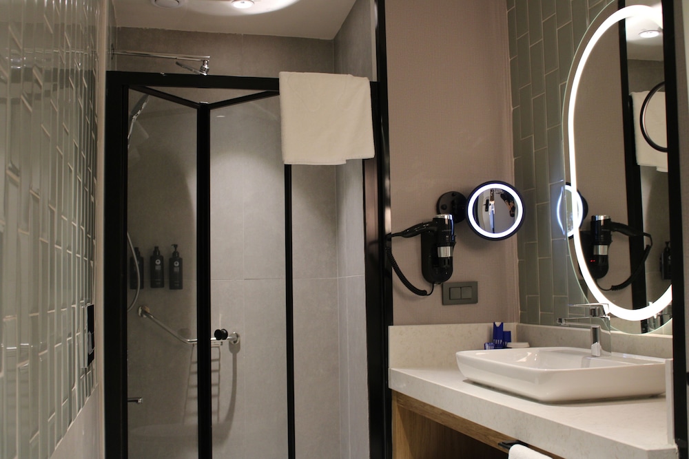 Tryp by Wyndham Istanbul Beyoglu 58/62