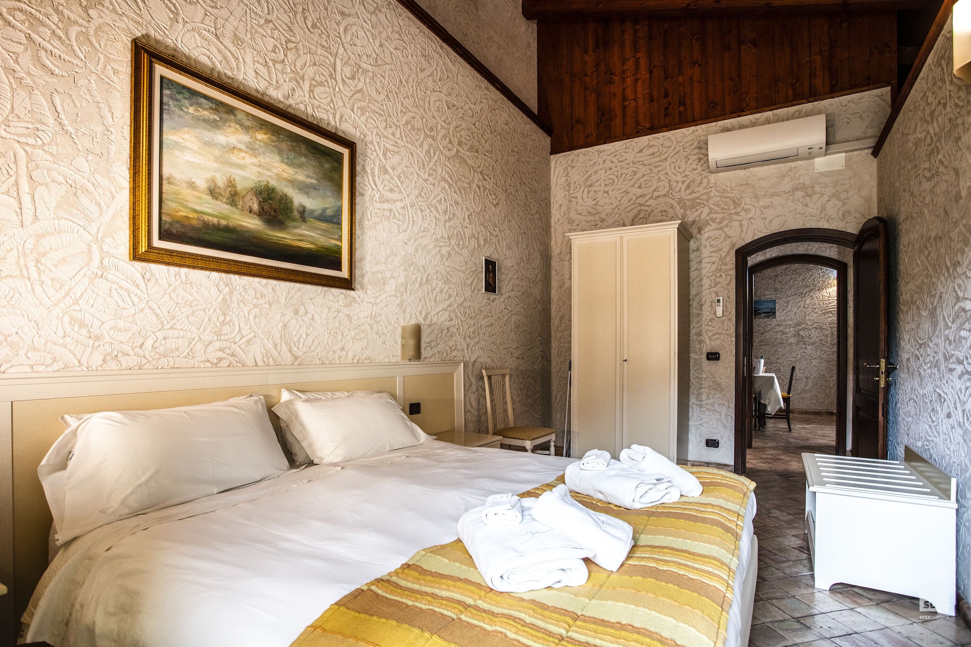 COMFORT, APARTMENT, PARTIAL SEA VIEW, KITCHENETTE