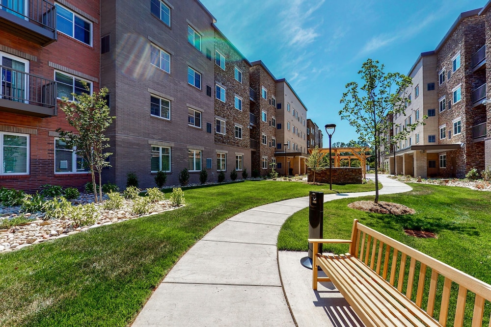 WaterWalk Extended Stay by Wyndham Raleigh - RTP 54/61