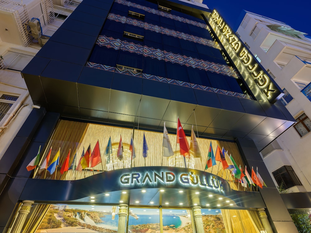 Grand Gulluk Hotel 3/56