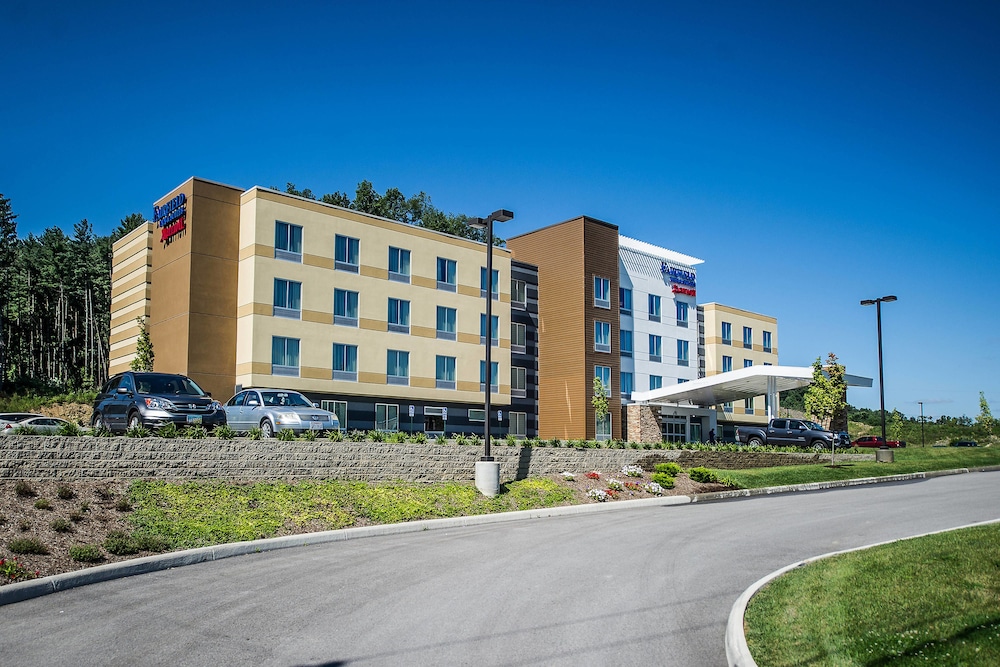 Fairfield Inn Suites Cambridge 1/42