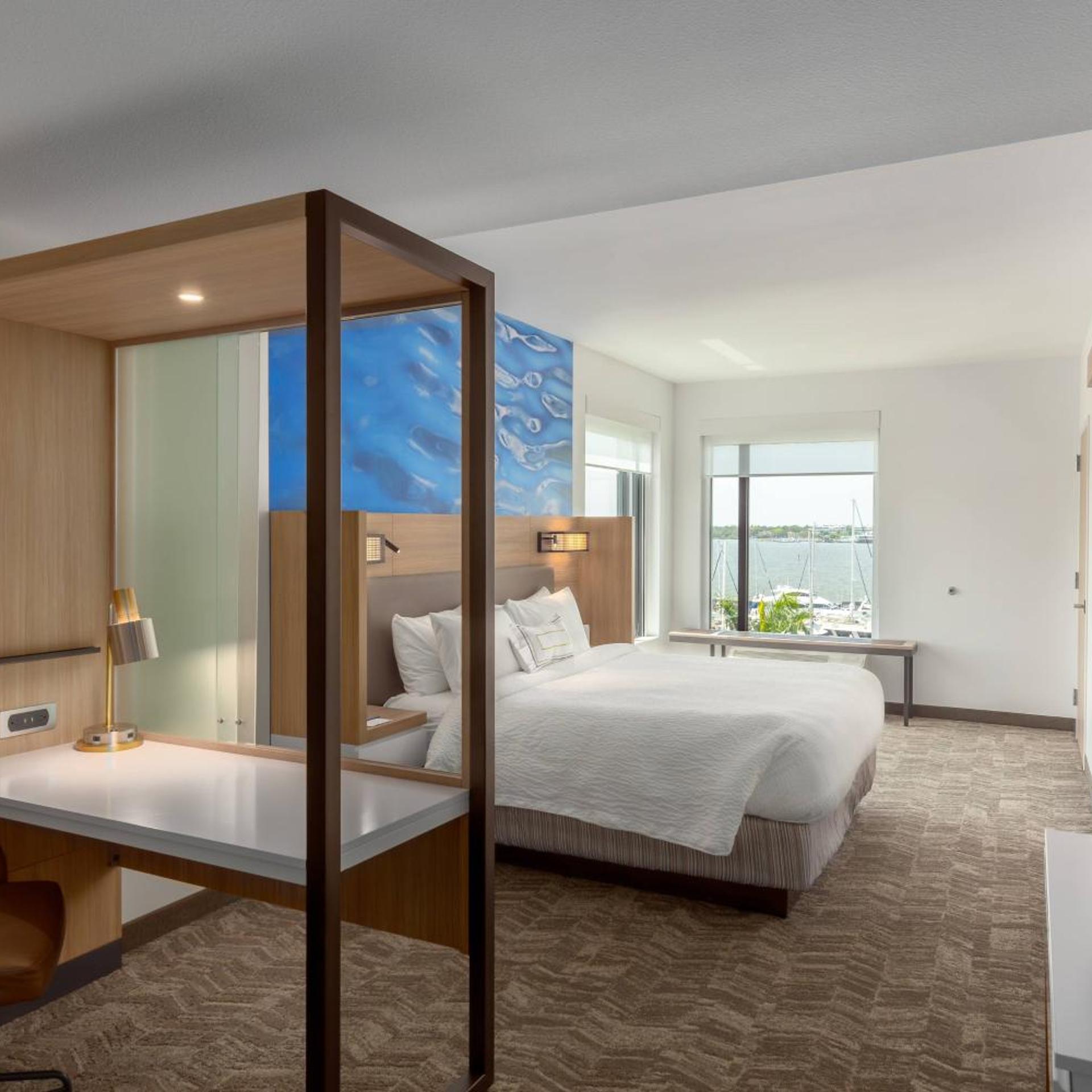 Suite, King Bed, Trundle Bed, Water View, Accessible