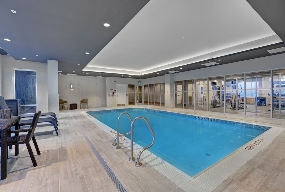 Hampton Inn Peterborough 32/40