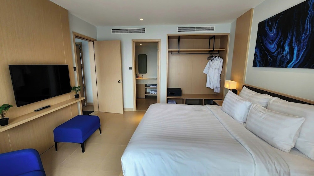 The Empyrean Cam Ranh Beach Resort 21/57