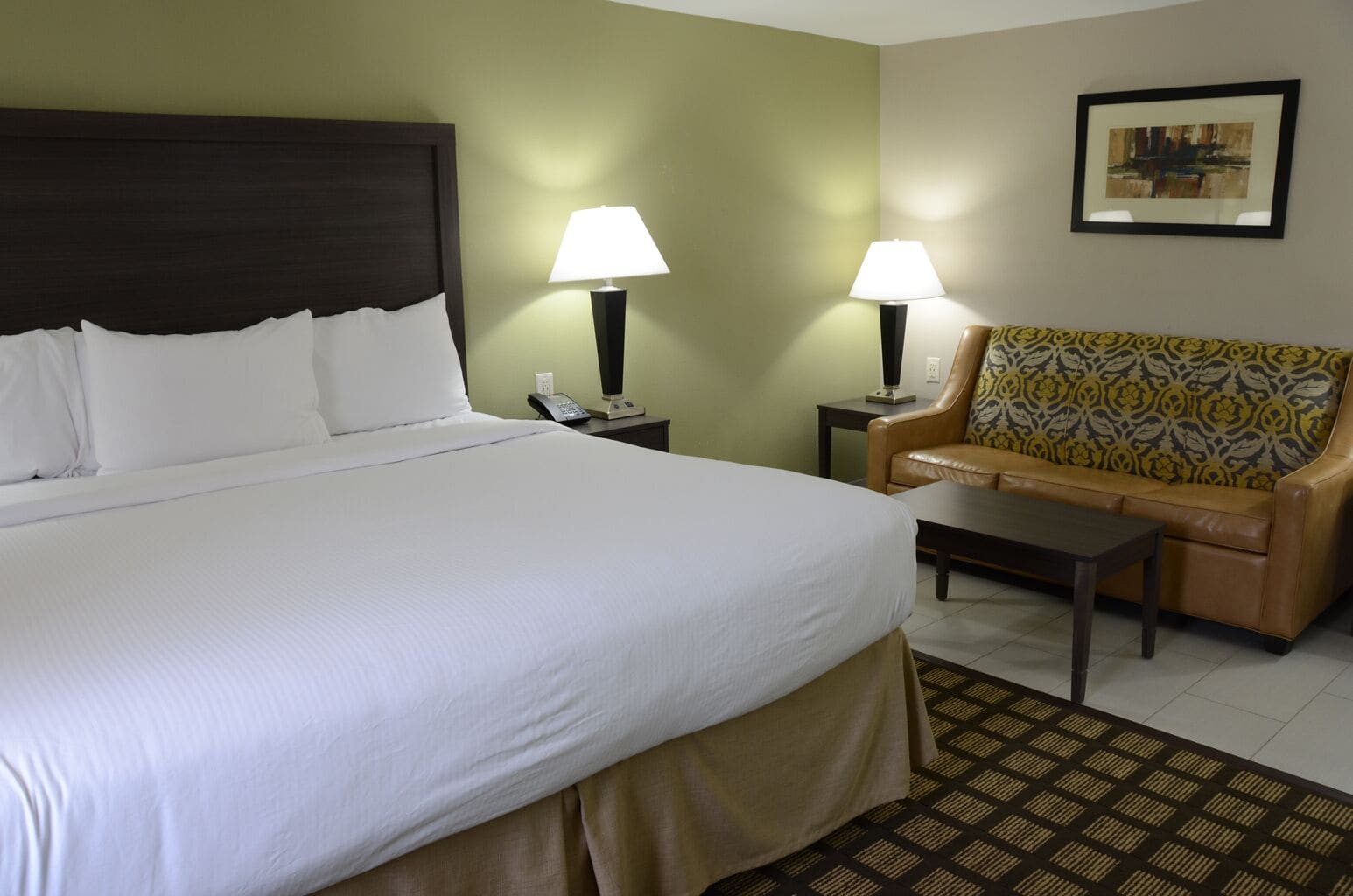 Efficiency, King Bed