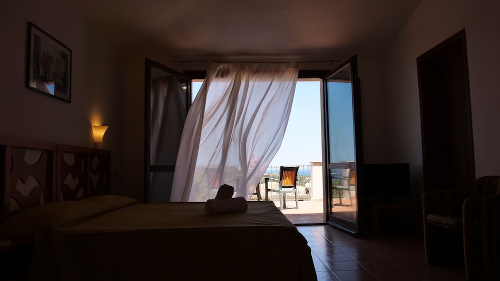 Club Esse Gallura Beach Village 6/31