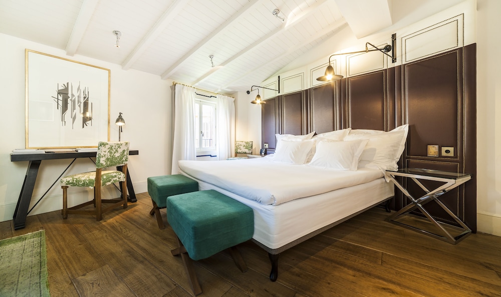 Hotel Cort 14/50
