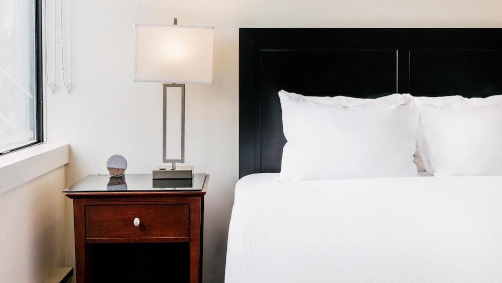 Mountain Side Hotel Whistler By Executive 24/63