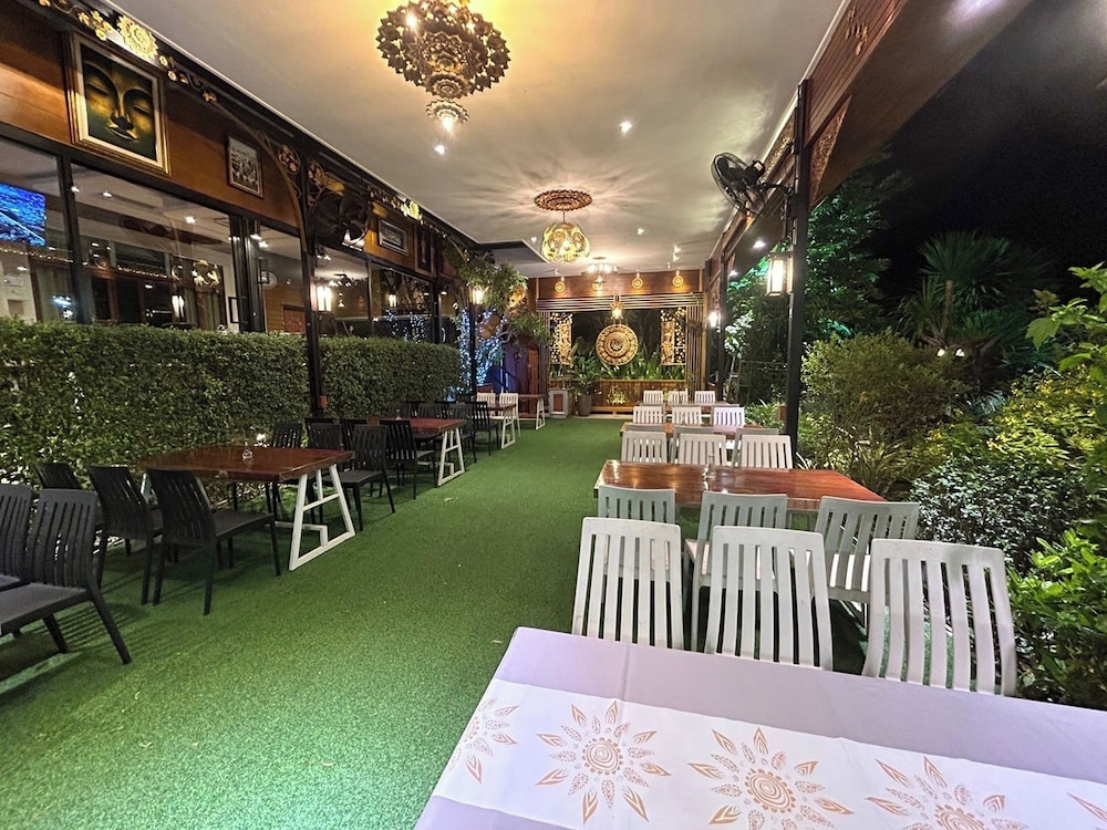 Kokhaburi Hotel by ZUZU 54/68