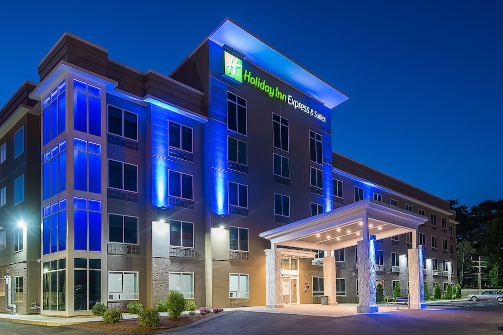 Holiday Inn Express and Suites NORWOOD-BOSTON AREA image